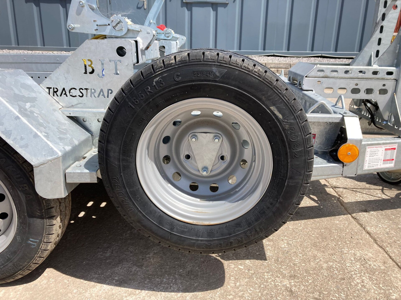 Arrendamiento de  Brian James Trailers T-02-T Brian James Trailers T-02-T: foto 16