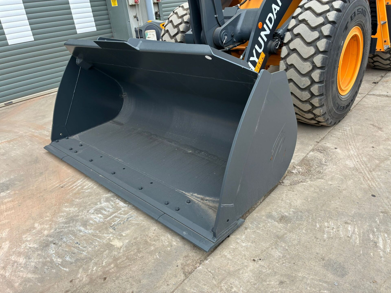 Cargadora de ruedas Hyundai HL940A: foto 8 Cargadora de ruedas Hyundai HL940A: foto 8