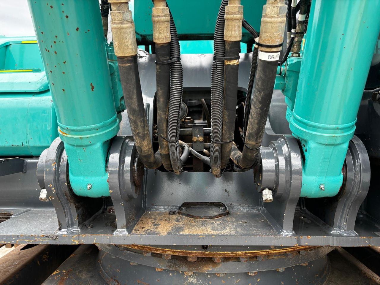 Excavadora de cadenas Kobelco SK210LC-11: foto 15 Excavadora de cadenas Kobelco SK210LC-11: foto 15