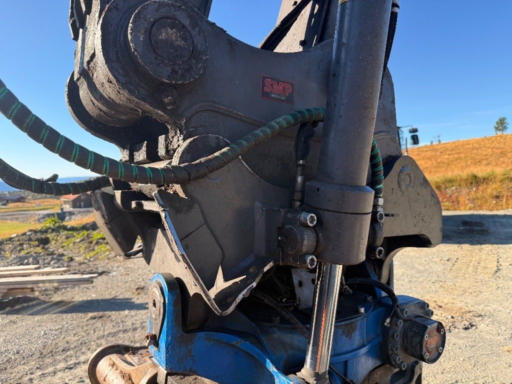 Excavadora de cadenas Volvo EC220EL: foto 16