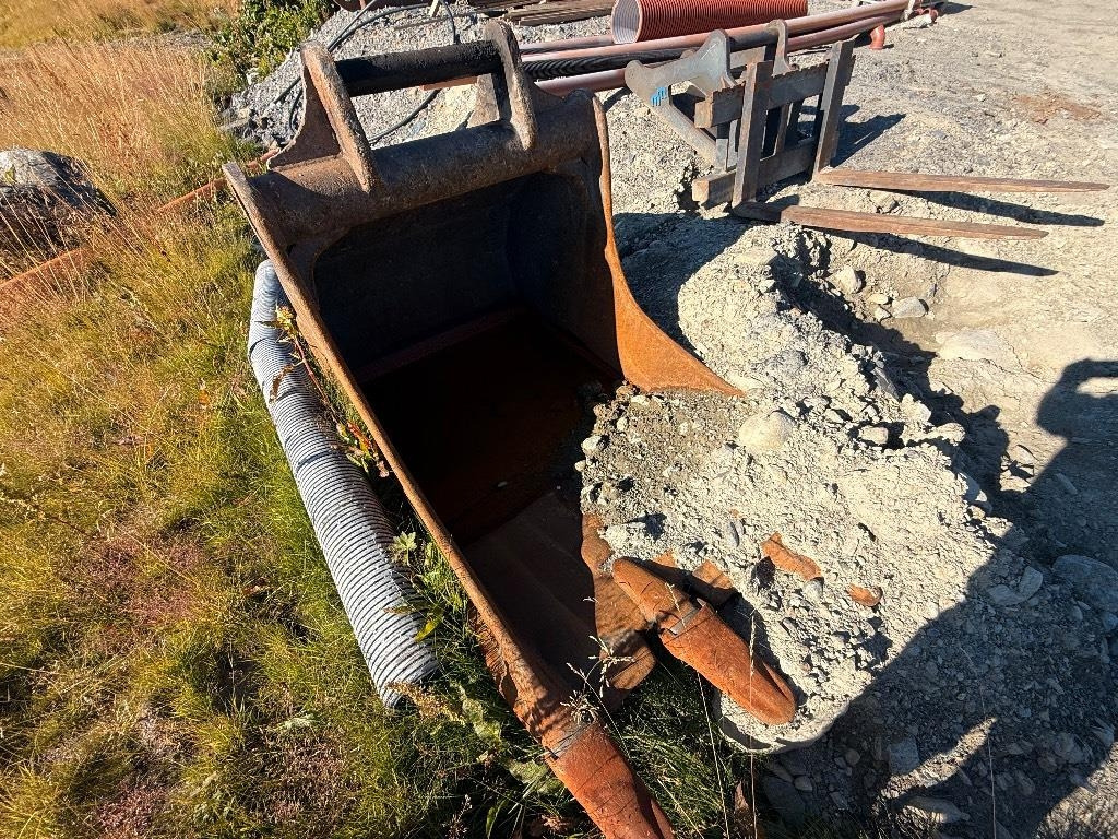 Excavadora de cadenas Volvo EC220EL: foto 38