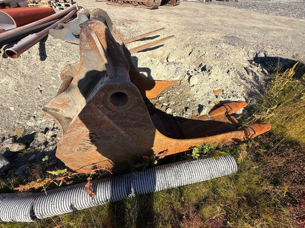 Excavadora de cadenas Volvo EC220EL: foto 37