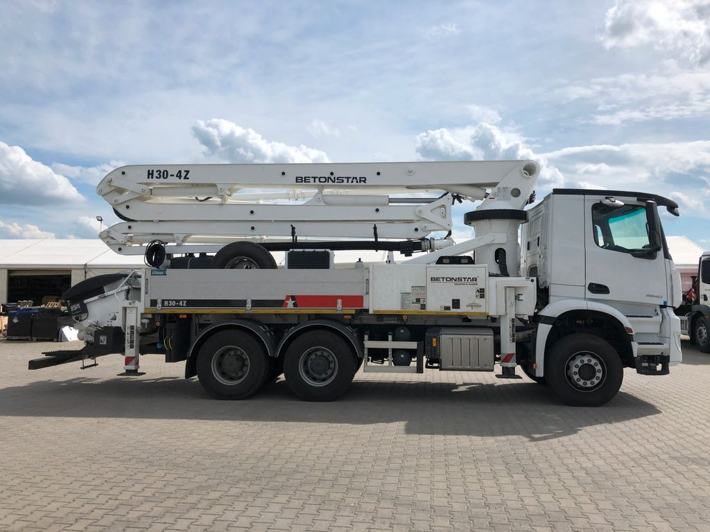 Mercedes-Benz AROCS 2840 BETONPUMPE BETONSTAR H30.14S-4Z - Camión bomba de hormigón: foto 3 Mercedes-Benz AROCS 2840 BETONPUMPE BETONSTAR H30.14S-4Z - Camión bomba de hormigón: foto 3