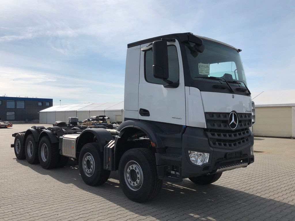 Mercedes-Benz AROCS 4451 10x4 - Camión chasis: foto 1 Mercedes-Benz AROCS 4451 10x4 - Camión chasis: foto 1