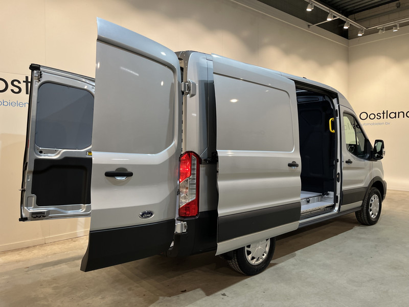 Furgón, Furgoneta eléctrica Ford E-Transit 350 L2H2 Trend 68 kWh 184 PK / 100% elektrisch !! / Airco / Cruise Control / CarPlay / Camera / Navigatie / 3-Zits / 900 KM !! Z.G.A.N. !: foto 18