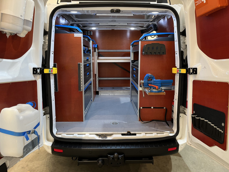 Ford Transit Custom 340 2.0 TDCI L1H1 Trend 130 PK Servicebus / Sortimo Inrichting / Euro 6 / Schuifdeur L + R / 220V. / Airco / Cruise Control / PDC / CarPlay / Trekhaak / Navigatie / - Furgoneta pequeña: foto 5 Ford Transit Custom 340 2.0 TDCI L1H1 Trend 130 PK Servicebus / Sortimo Inrichting / Euro 6 / Schuifdeur L + R / 220V. / Airco / Cruise Control / PDC / CarPlay / Trekhaak / Navigatie / - Furgoneta pequeña: foto 5