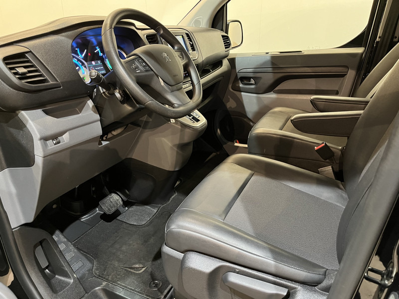 Foto del interior 2: Furgoneta pequeña, Furgoneta eléctrica Peugeot e-Expert L2 Premium 75 kWh Servicebus / Van den Born Inrichting / 100% Elektrisch / Airco / Camera / Cruise Control / Navigatie / CarPlay / 12.400 KM !!