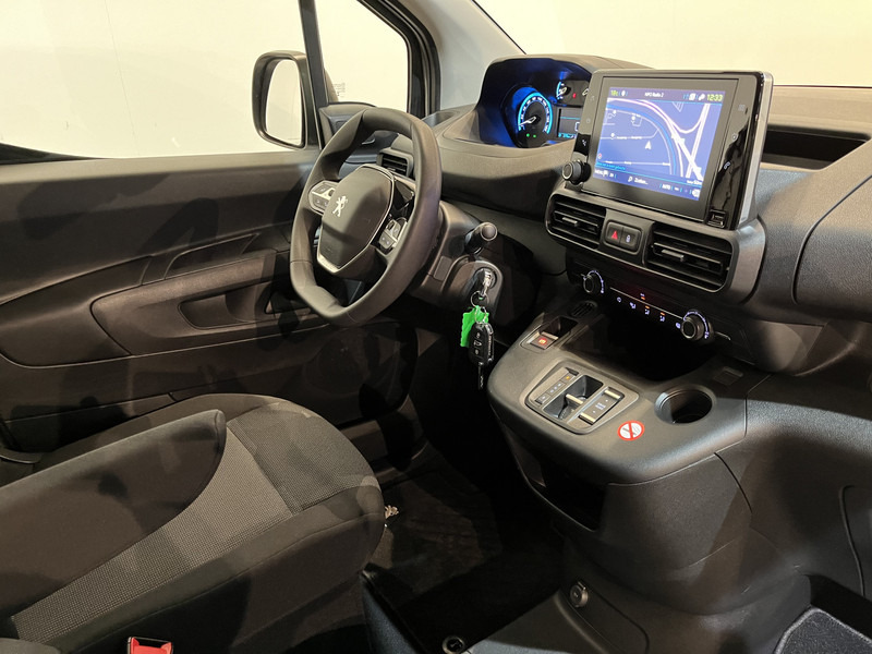 Peugeot e-Partner Premium Long 50 kWh / 100% Elektrisch / Airco / Cruise Control / PDC / Navigatie / CarPlay/ 2.500 KM !! - Furgoneta pequeña, Furgoneta eléctrica: foto 3 Peugeot e-Partner Premium Long 50 kWh / 100% Elektrisch / Airco / Cruise Control / PDC / Navigatie / CarPlay/ 2.500 KM !! - Furgoneta pequeña, Furgoneta eléctrica: foto 3