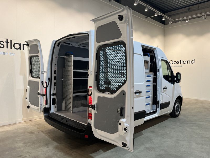 Renault Master 2.3 dCi L1H2 130 PK Servicebus / Sortimo Inrichting / Euro 6 / Luchtvering / Airco / Cruise Control / PDC / Navigatie / 3-Zits - Furgoneta pequeña: foto 2 Renault Master 2.3 dCi L1H2 130 PK Servicebus / Sortimo Inrichting / Euro 6 / Luchtvering / Airco / Cruise Control / PDC / Navigatie / 3-Zits - Furgoneta pequeña: foto 2