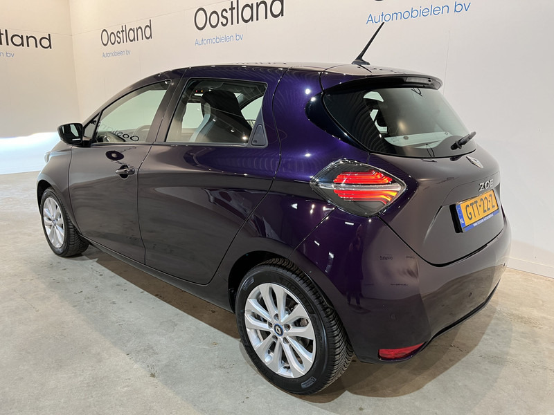 Renault ZOE R110 Experience 52 kWh (Huuraccu) / CarPlay / Camera / Airco / Cruise Control / LMV / Navigatie / 11.000 KM !! Prijs ex BTW € 11.500,- - Coche: foto 5 Renault ZOE R110 Experience 52 kWh (Huuraccu) / CarPlay / Camera / Airco / Cruise Control / LMV / Navigatie / 11.000 KM !! Prijs ex BTW € 11.500,- - Coche: foto 5