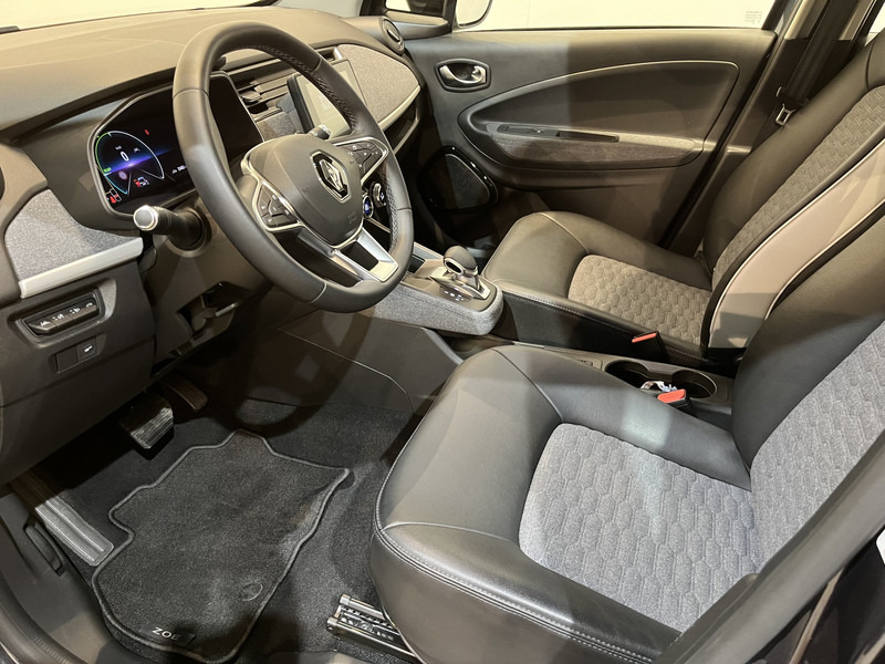 Renault ZOE R110 Experience 52 kWh (Huuraccu) / CarPlay / PDC / Airco / Cruise Control / LMV / 25.400 KM !! Prijs ex BTW € 8.250,- - Coche: foto 5 Renault ZOE R110 Experience 52 kWh (Huuraccu) / CarPlay / PDC / Airco / Cruise Control / LMV / 25.400 KM !! Prijs ex BTW € 8.250,- - Coche: foto 5