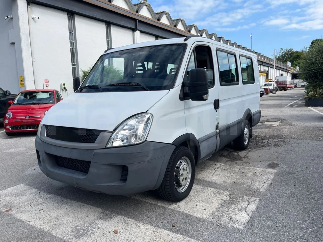 Iveco Daily - Minibús, Furgoneta de pasajeros: foto 4 Iveco Daily - Minibús, Furgoneta de pasajeros: foto 4
