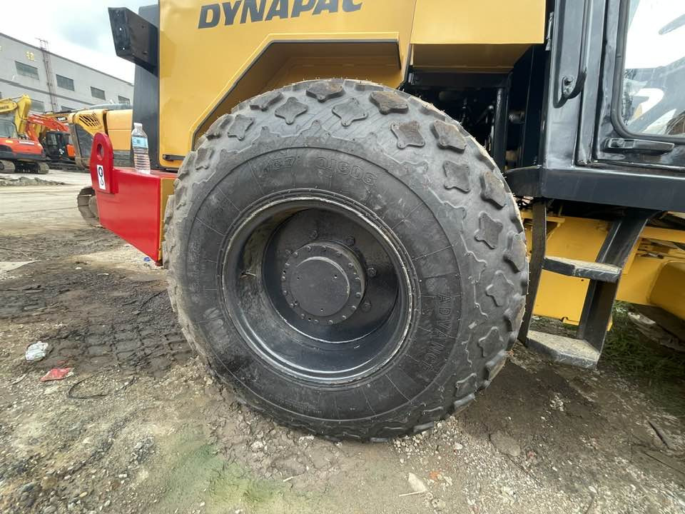 Dynapac Dynapac CA251D HASH - Apisonadora de asfalto: foto 4 Dynapac Dynapac CA251D HASH - Apisonadora de asfalto: foto 4
