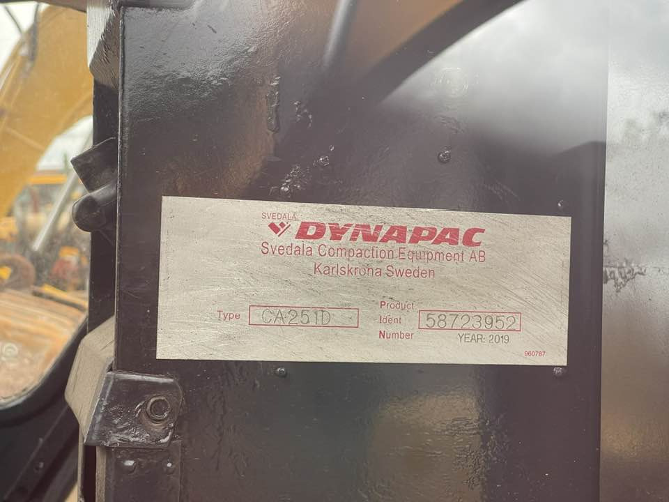 Dynapac Dynapac CA251D HASH - Apisonadora de asfalto: foto 5 Dynapac Dynapac CA251D HASH - Apisonadora de asfalto: foto 5