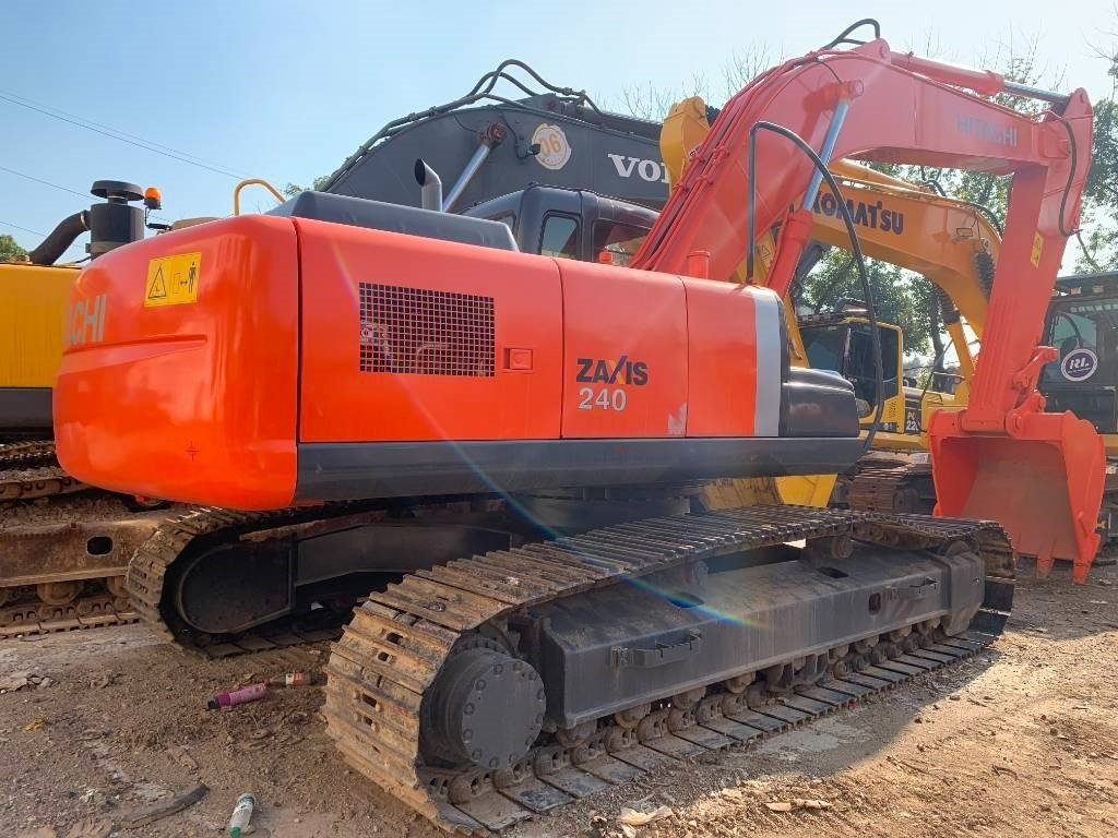 Hitachi Zaxis 240 - Excavadora de cadenas: foto 1 Hitachi Zaxis 240 - Excavadora de cadenas: foto 1