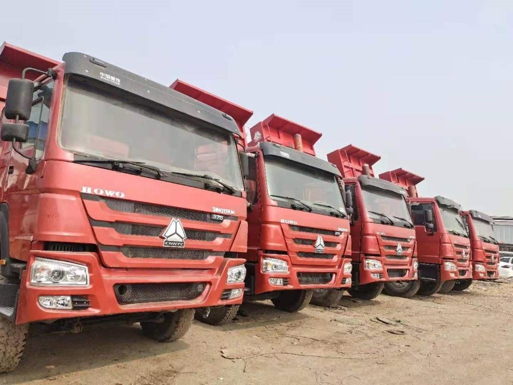 Howo 6X4 - Camión volquete: foto 1 Howo 6X4 - Camión volquete: foto 1