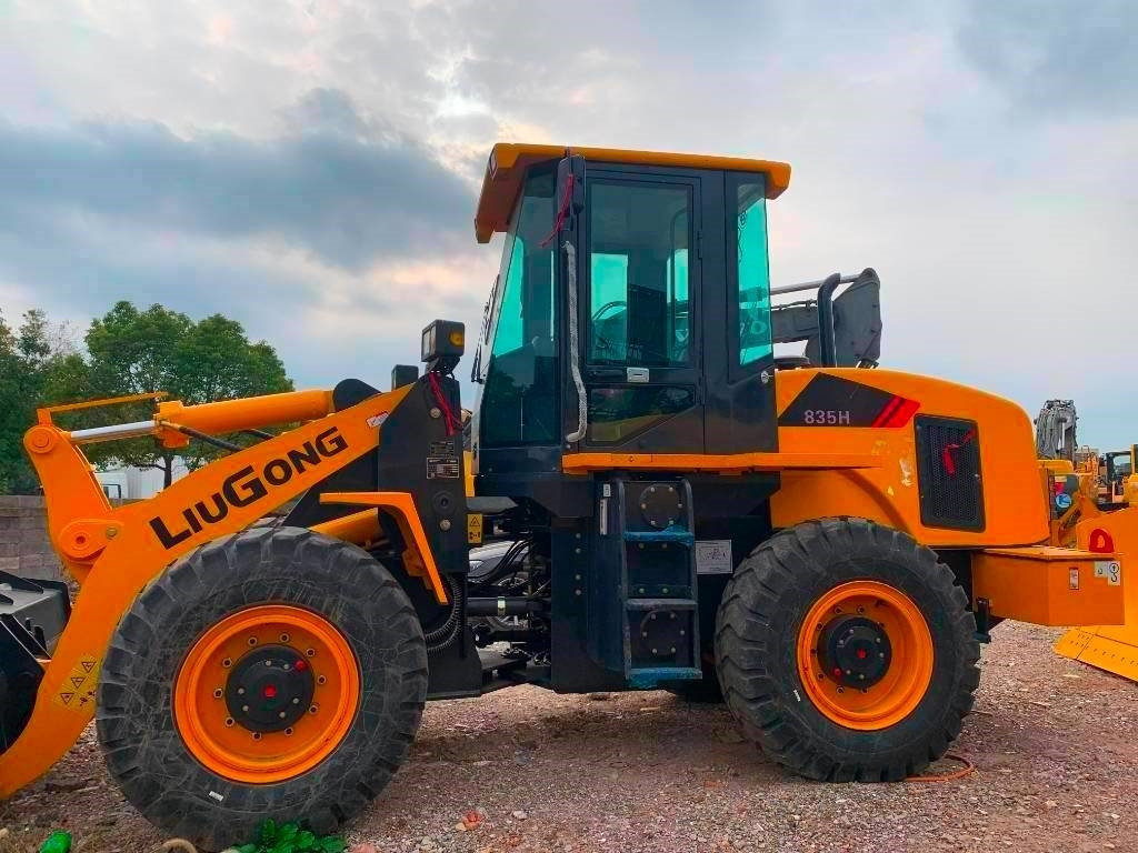 Liugong 835 H  - Cargadora de cadenas: foto 1 Liugong 835 H  - Cargadora de cadenas: foto 1