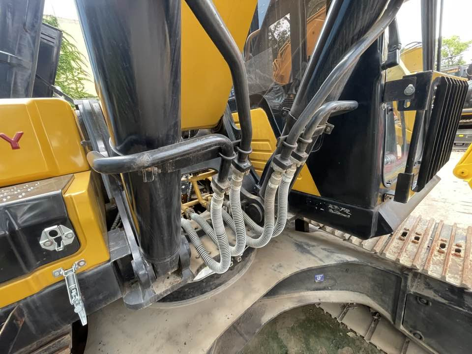 Excavadora SANY SY305H: foto 15