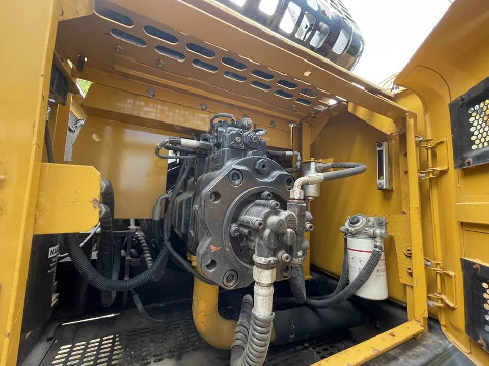 Excavadora SANY SY305H: foto 10