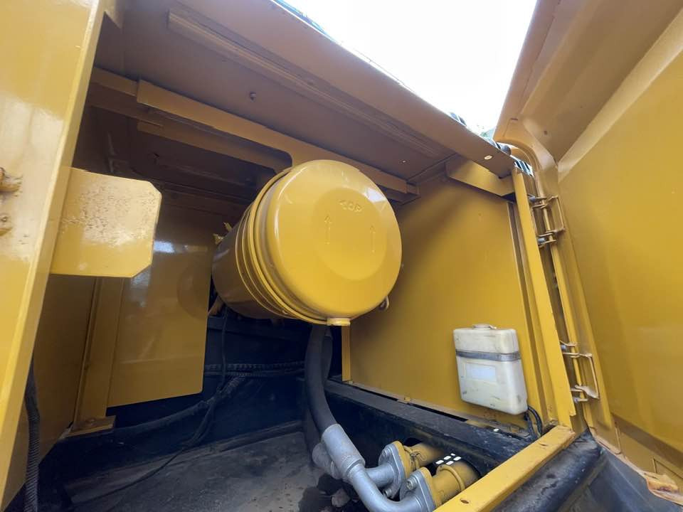 Excavadora SANY SY305H: foto 22