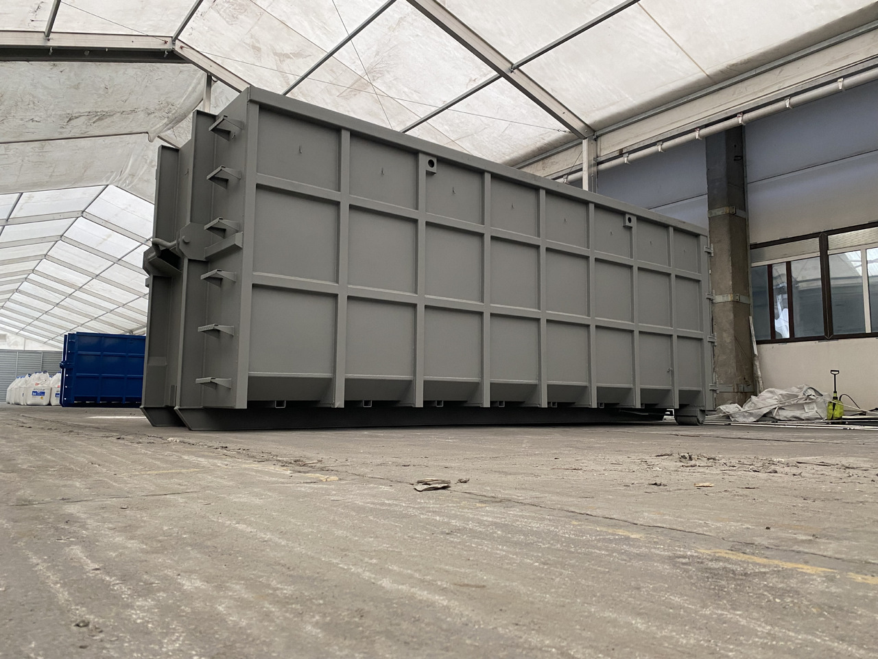 Metal-K Container/Abrollcontainer KP40SW - Contenedor de gancho: foto 5 Metal-K Container/Abrollcontainer KP40SW - Contenedor de gancho: foto 5