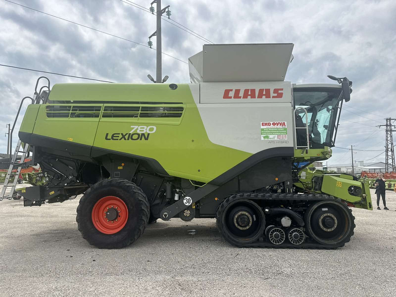 Claas Lexion 780 TT / VARIO 12m - Cosechadora de granos: foto 2 Claas Lexion 780 TT / VARIO 12m - Cosechadora de granos: foto 2