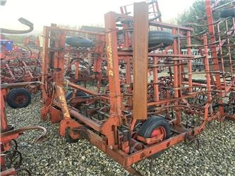 Doublet-Record KULTI-DAN 4,6M - Grada: foto 1 Doublet-Record KULTI-DAN 4,6M - Grada: foto 1