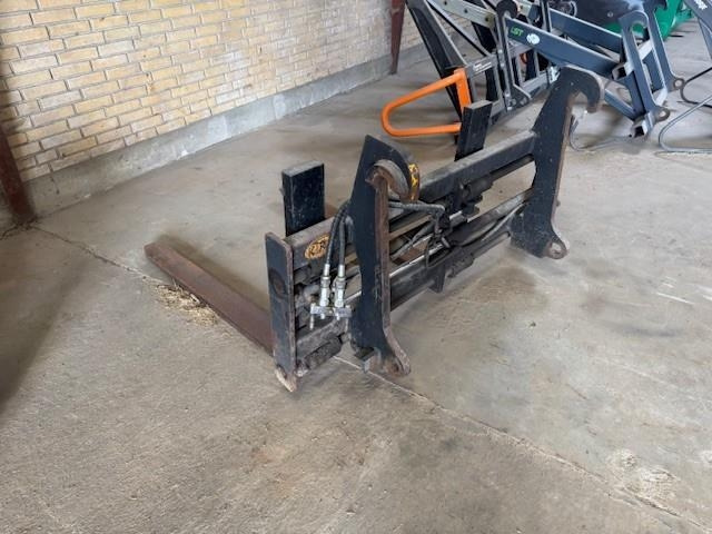 Kirk 2500KG HYDR. SAMLE/S - Horquillas para Maquinaria de construcción: foto 1 Kirk 2500KG HYDR. SAMLE/S - Horquillas para Maquinaria de construcción: foto 1