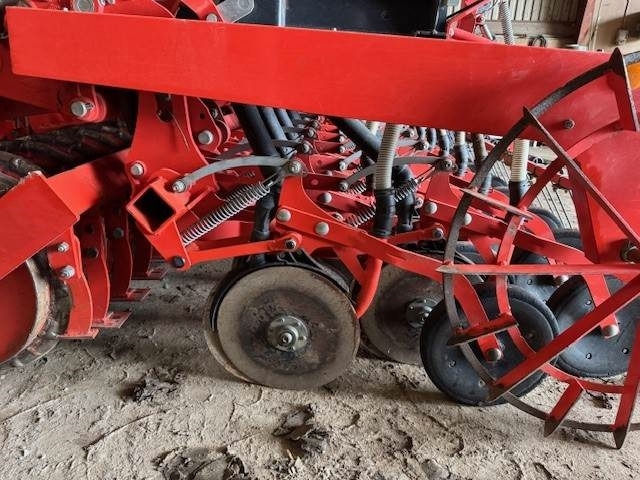 Kuhn SITERA 4000 + TF1500 - Combinado de siembra: foto 4 Kuhn SITERA 4000 + TF1500 - Combinado de siembra: foto 4