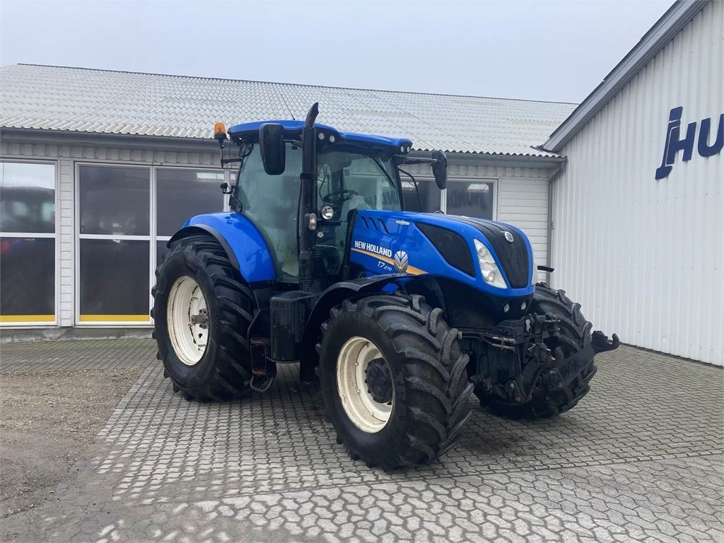New Holland T7.270AC MY 15 - Tractor: foto 3 New Holland T7.270AC MY 15 - Tractor: foto 3