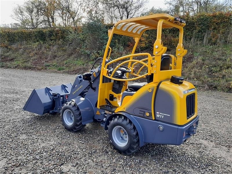 Eurotrac W11 - Cargadora articulada: foto 3 Eurotrac W11 - Cargadora articulada: foto 3
