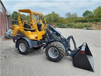 Eurotrac W12 F XL - Cargadora articulada: foto 1 Eurotrac W12 F XL - Cargadora articulada: foto 1