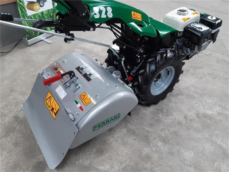 Ferrari 328 - Tractor municipal: foto 5 Ferrari 328 - Tractor municipal: foto 5