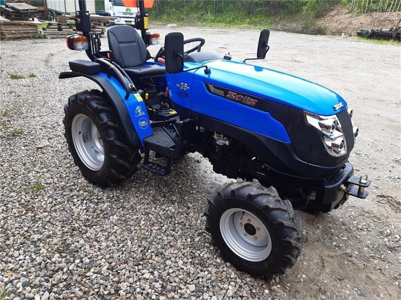 Solis 26 servostyring og brede traktor dæk - Tractor municipal: foto 5 Solis 26 servostyring og brede traktor dæk - Tractor municipal: foto 5