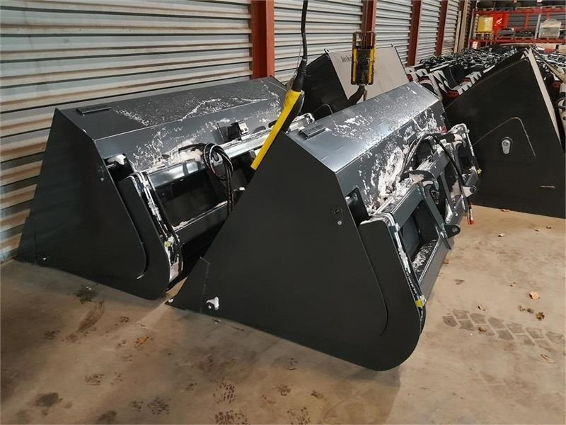 - - - fk machinery - Cazo cargador: foto 1 - - - fk machinery - Cazo cargador: foto 1