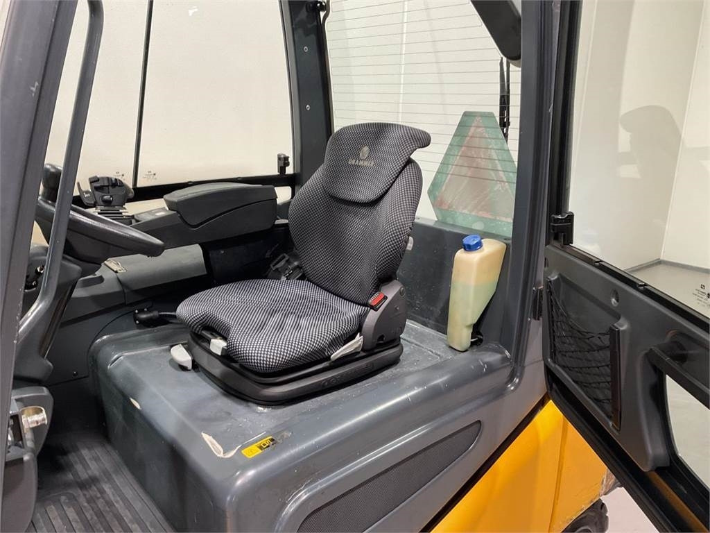 Jungheinrich EFG 535KS - Carretilla elevadora eléctrica: foto 5 Jungheinrich EFG 535KS - Carretilla elevadora eléctrica: foto 5