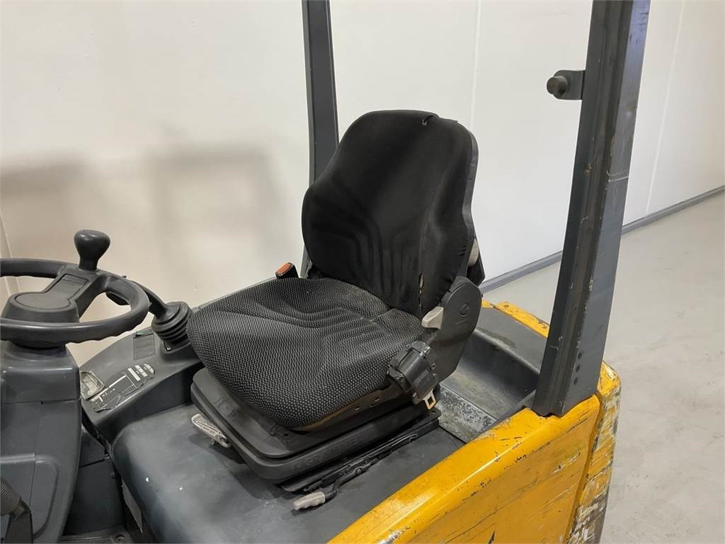 Jungheinrich EFG-DF AC 18 MP - Carretilla elevadora eléctrica: foto 5 Jungheinrich EFG-DF AC 18 MP - Carretilla elevadora eléctrica: foto 5