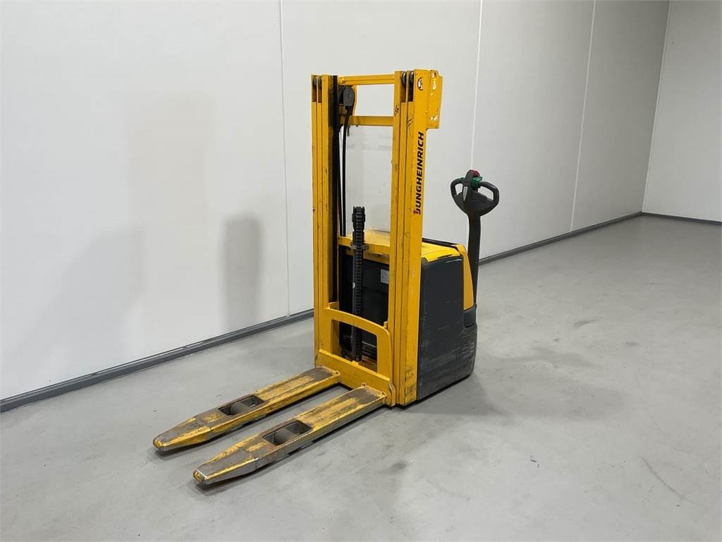 Jungheinrich EJC 212 - Apilador: foto 4 Jungheinrich EJC 212 - Apilador: foto 4