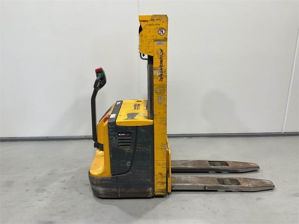 Jungheinrich EJC12 - Apilador: foto 1 Jungheinrich EJC12 - Apilador: foto 1