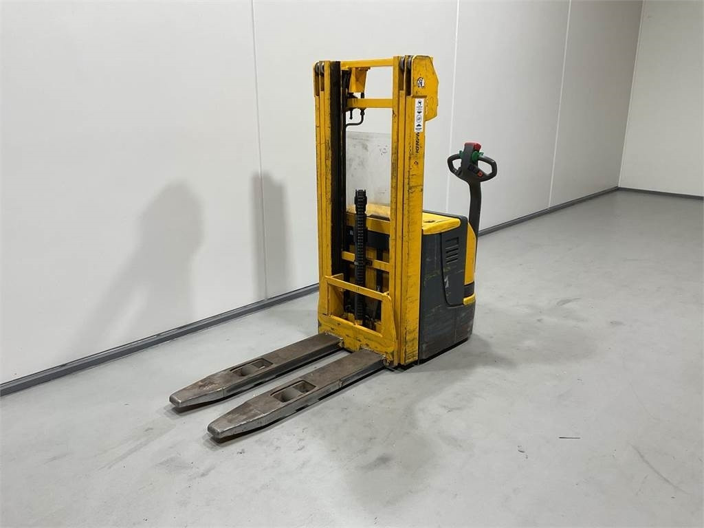 Jungheinrich EJC12 - Apilador: foto 4 Jungheinrich EJC12 - Apilador: foto 4