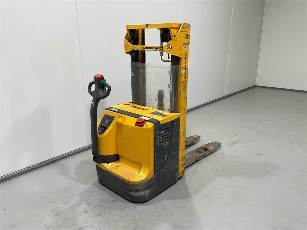 Jungheinrich EJC12 - Apilador: foto 2 Jungheinrich EJC12 - Apilador: foto 2