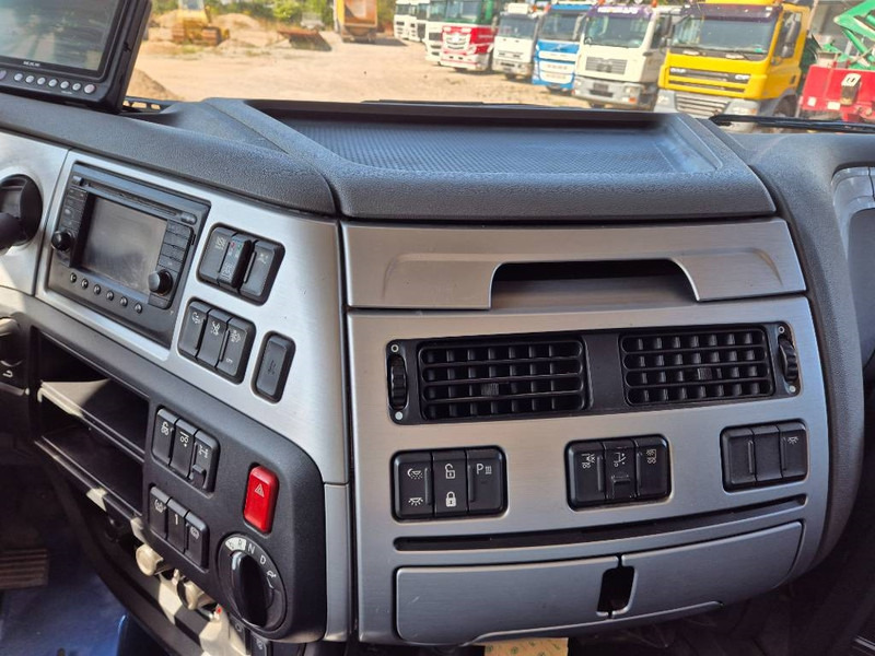 Arrendamiento de DAF XF 460 6x2 // Lift DAF XF 460 6x2 // Lift: foto 14