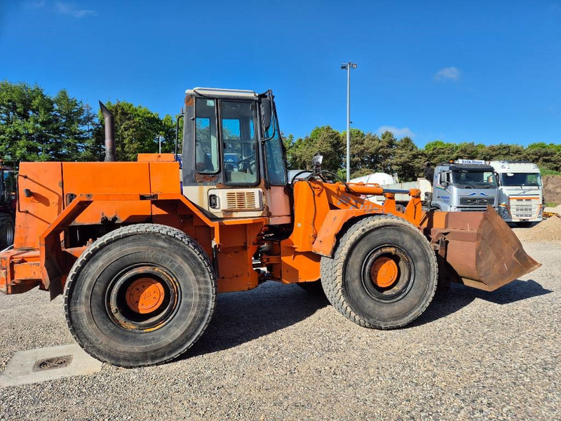 Hitachi FR 130 - Cargadora de ruedas: foto 5 Hitachi FR 130 - Cargadora de ruedas: foto 5
