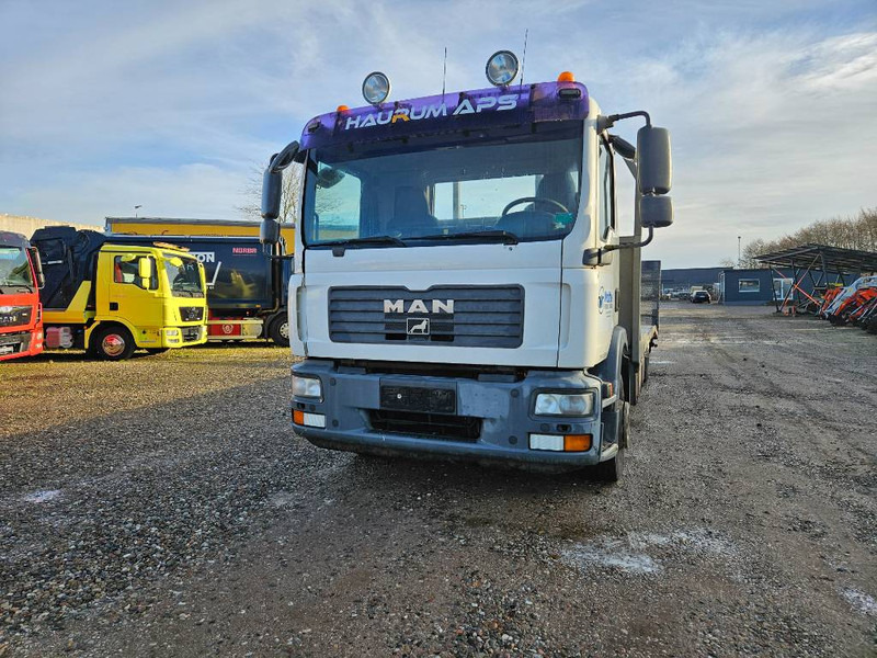 MAN TGM 15.280 // Machinetransport // Autotransporter - Grua de remolque autos: foto 2 MAN TGM 15.280 // Machinetransport // Autotransporter - Grua de remolque autos: foto 2