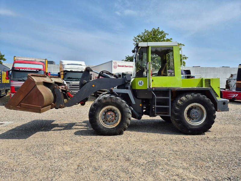 O & K L15 With bucket and quickshift - Cargadora de ruedas: foto 2 O & K L15 With bucket and quickshift - Cargadora de ruedas: foto 2