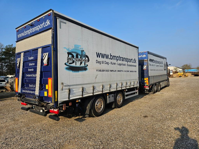 Plandex 2 akslet kærre med overkørsel og lift - Remolque con toldo: foto 4 Plandex 2 akslet kærre med overkørsel og lift - Remolque con toldo: foto 4