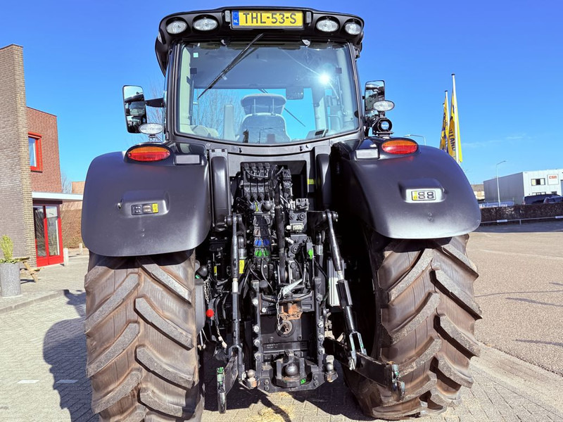 John Deere 6175R Premium Cab Black Edition - Tractor: foto 5 John Deere 6175R Premium Cab Black Edition - Tractor: foto 5