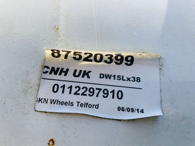 New Holland DW15Lx 38 set velgen - Llanta: foto 3 New Holland DW15Lx 38 set velgen - Llanta: foto 3