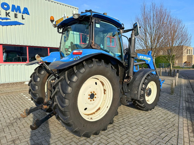New Holland T6010 Plus + 750TL Voorlader - Tractor: foto 3 New Holland T6010 Plus + 750TL Voorlader - Tractor: foto 3