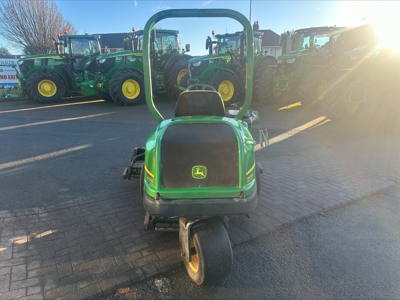 John Deere 2500E greens triple mower - Cortacésped: foto 4 John Deere 2500E greens triple mower - Cortacésped: foto 4